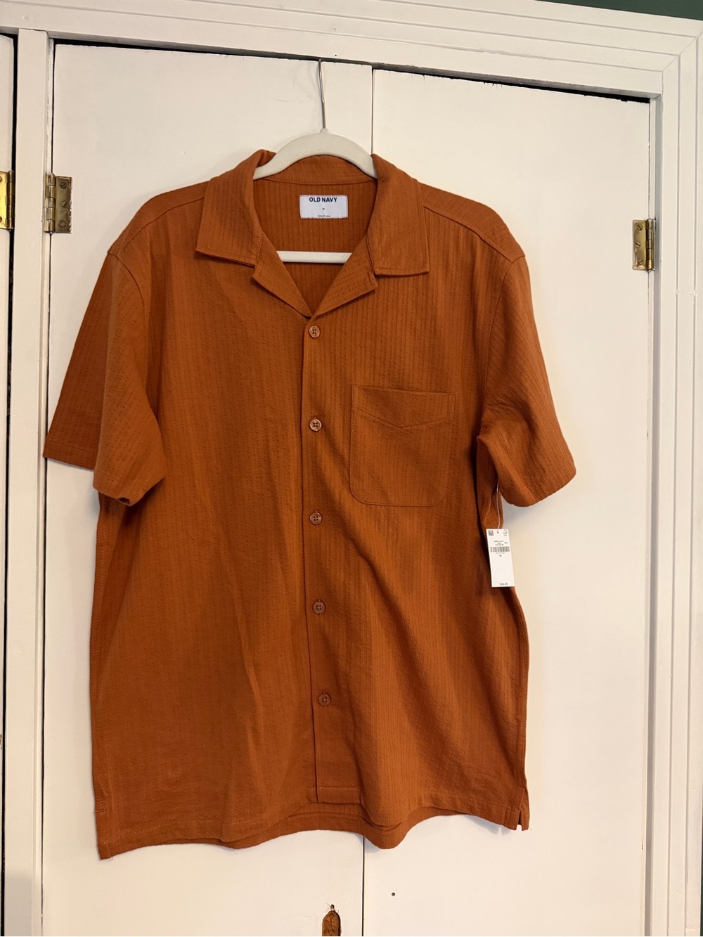 Old Navy Men's Short-Sleeve Button-Down Shirt in Rust